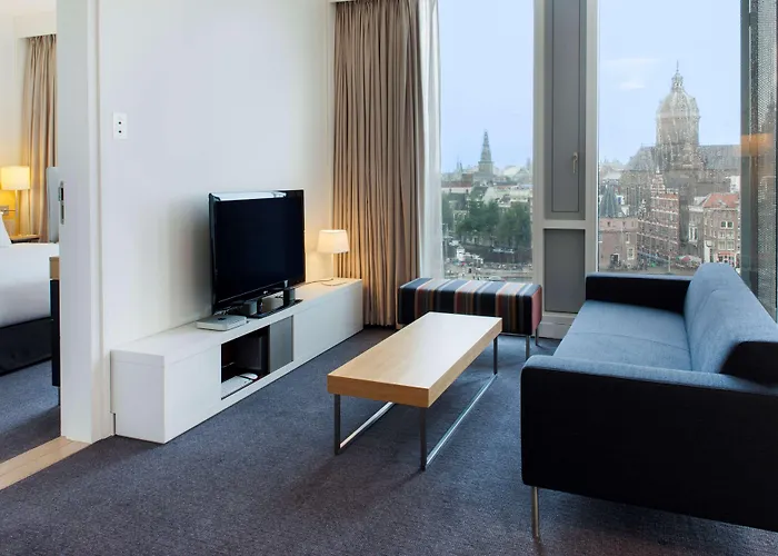 Отель Doubletree By Hilton Station