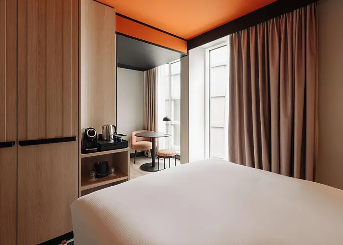 Doubletree By Hilton Station Отель