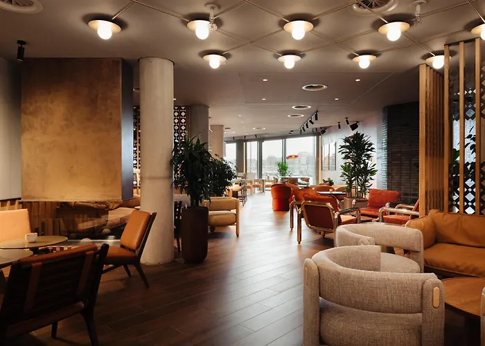 Doubletree By Hilton Station Отель 4*