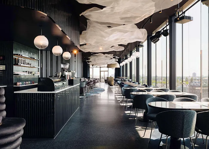 Отель Doubletree By Hilton Station