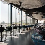 Doubletree By Hilton Station Отель 4*