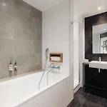 Отель Doubletree By Hilton Station Амстердам