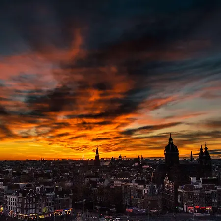 더블트리 바이 힐튼 센트랄 스테이션 호텔 4*