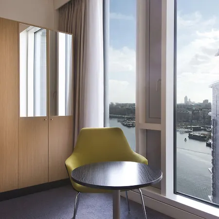 더블트리 바이 힐튼 센트랄 스테이션 4* 암스테르담