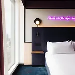 Doubletree By Hilton Station Hotel