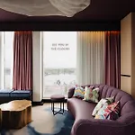 Ξενοδοχείο Doubletree By Hilton Station 4*