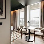 Hotel Doubletree By Hilton Station Amsterdam