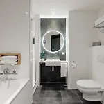 Отель Doubletree By Hilton Station 4*