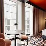 Отель Doubletree By Hilton Station 4*