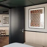Отель Doubletree By Hilton Station 4*