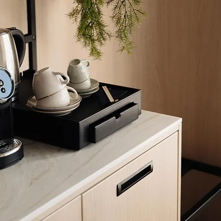 Doubletree By Hilton Station