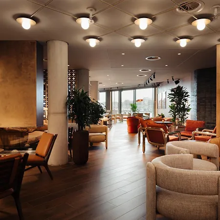 Doubletree By Hilton Station Hotel 4*