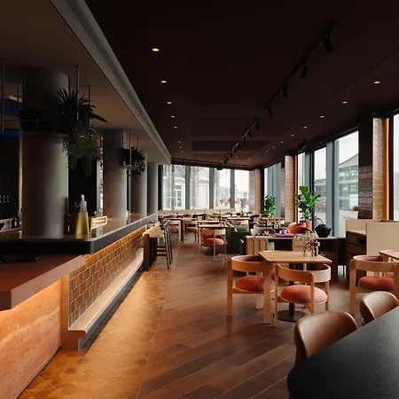 Doubletree By Hilton Station Ámsterdam