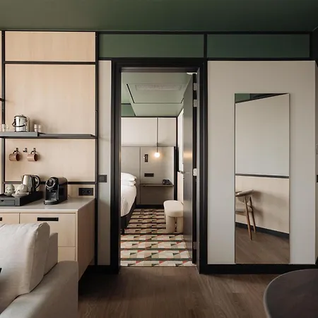 Doubletree By Hilton Station Hotel 4*