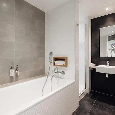 Otel Doubletree By Hilton Station Amsterdam