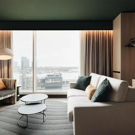 Doubletree By Hilton Station Amsterdam