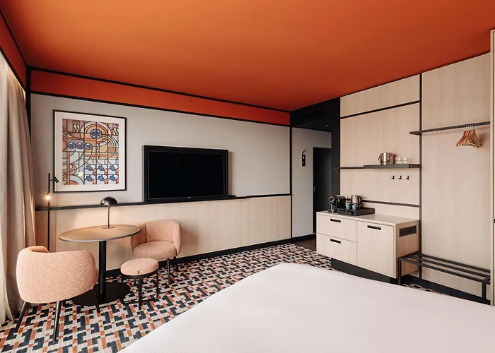 Doubletree By Hilton Station