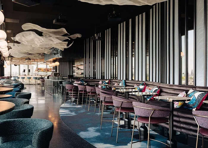 Ξενοδοχείο Doubletree By Hilton Station 4*