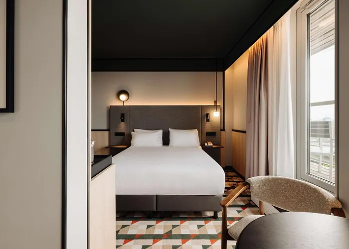 Ξενοδοχείο Doubletree By Hilton Station 4*