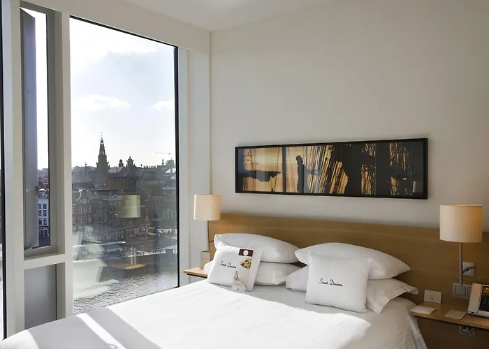 Doubletree By Hilton Station Amsterdam