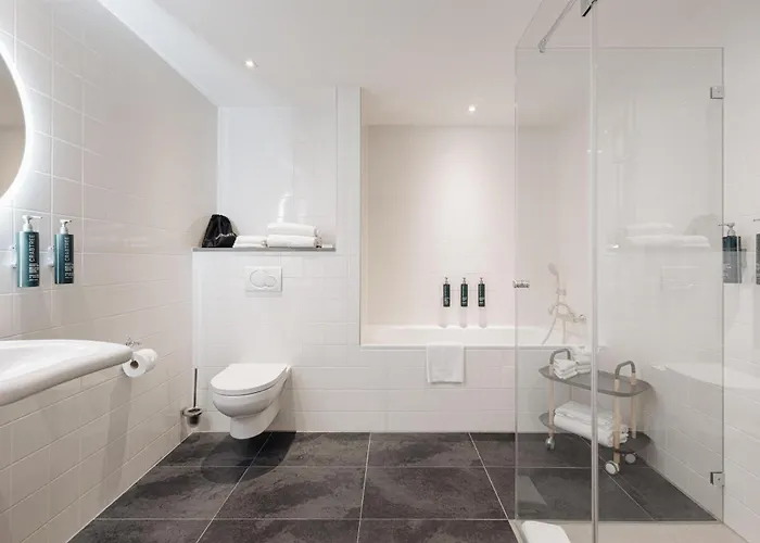 Doubletree By Hilton Station Hotel 4*