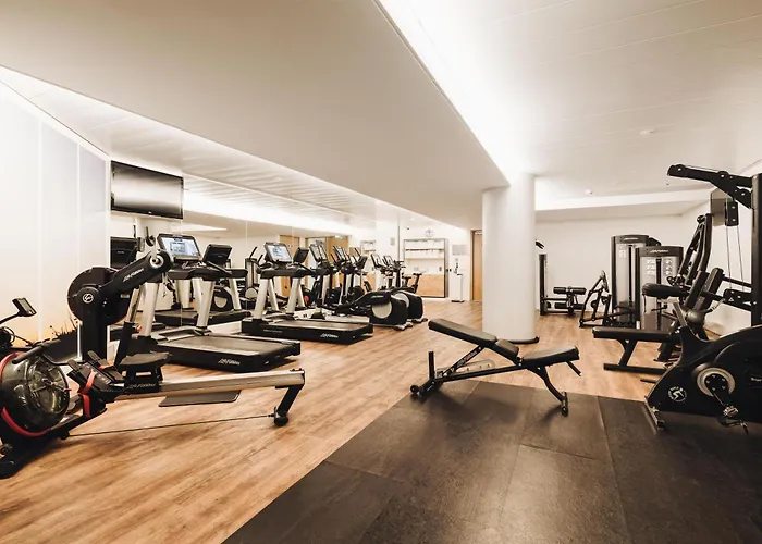 Doubletree By Hilton Station 4*