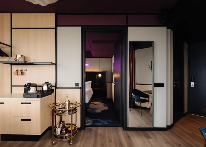 Doubletree By Hilton Station Hotel Amsterdam