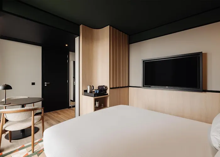 Doubletree By Hilton Station 4*