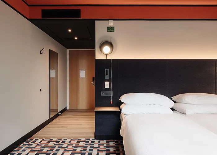 Hotel Doubletree By Hilton Station