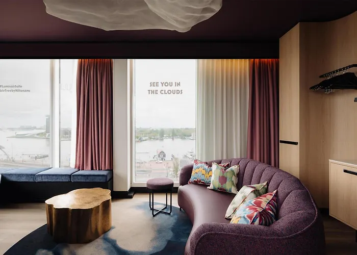 Hotel Doubletree By Hilton Station 4*