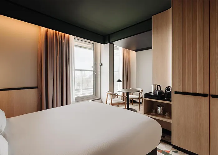 Doubletree By Hilton Station 4*