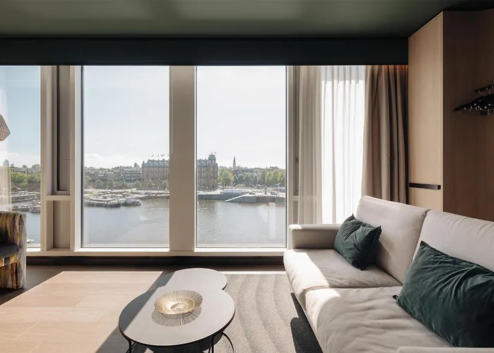 Hotel Doubletree By Hilton Station Amsterdam