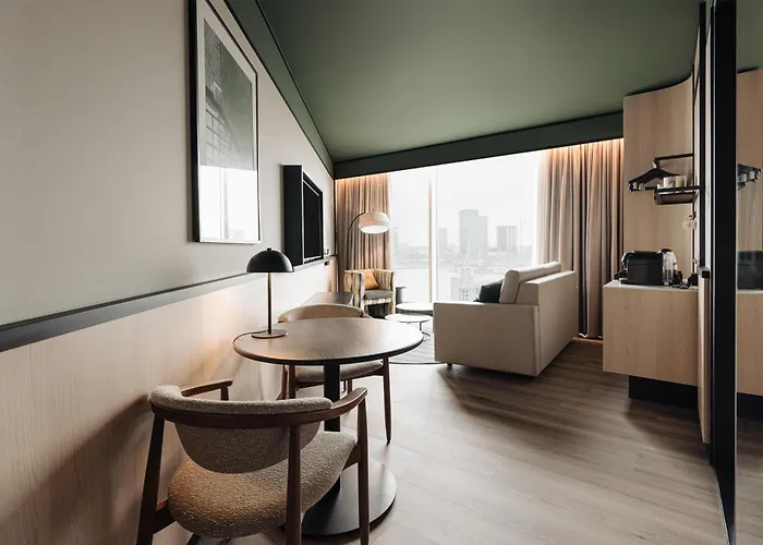 Hotel Doubletree By Hilton Station 4*