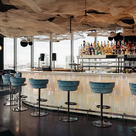 Doubletree By Hilton Station Hotel 4*