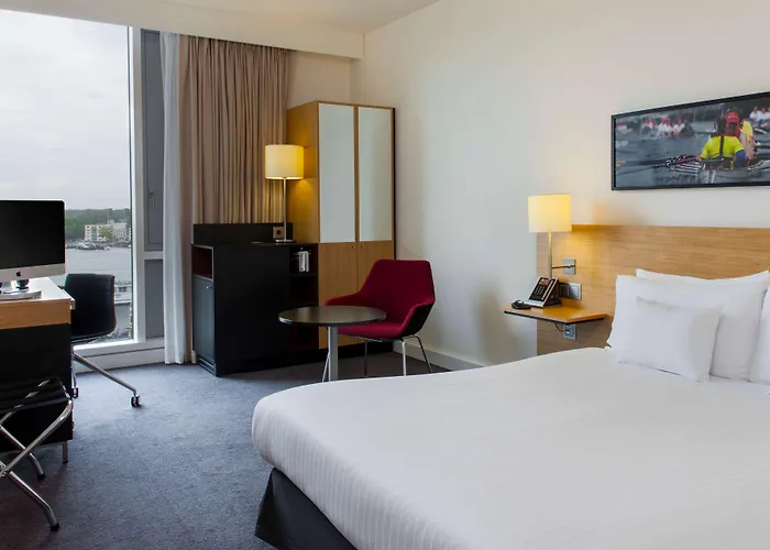 Doubletree By Hilton Station Amsterdam