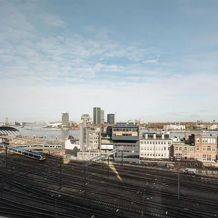 Hotel Doubletree By Hilton Station Amsterdam