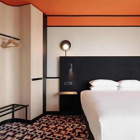 Hotel Doubletree By Hilton Station Amsterdam